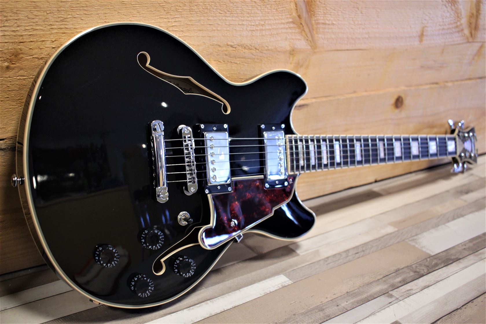 D'Angelico Premier Mini DC Black Flake Stopbar